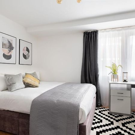 Spacious And Modern 4 Bed Apartment Next To Borough Station Londýn Exteriér fotografie