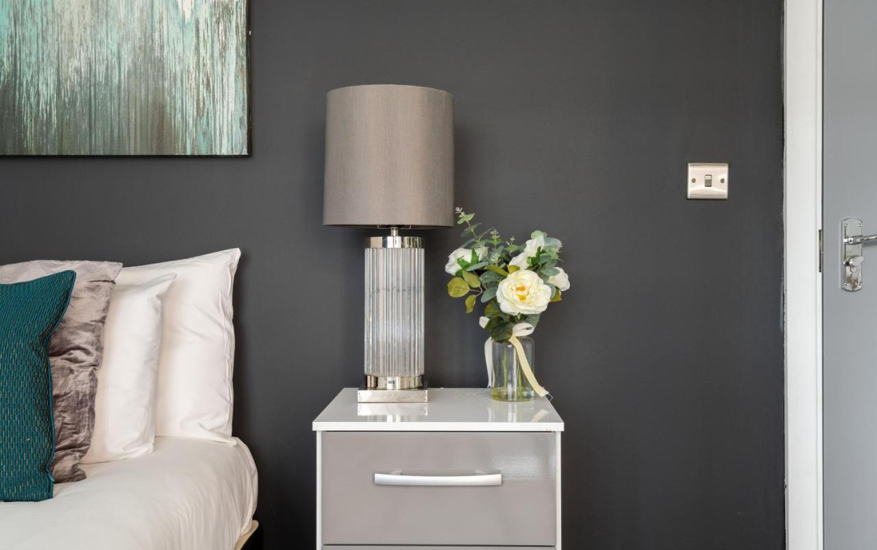 Spacious And Modern 4 Bed Apartment Next To Borough Station Londýn Exteriér fotografie