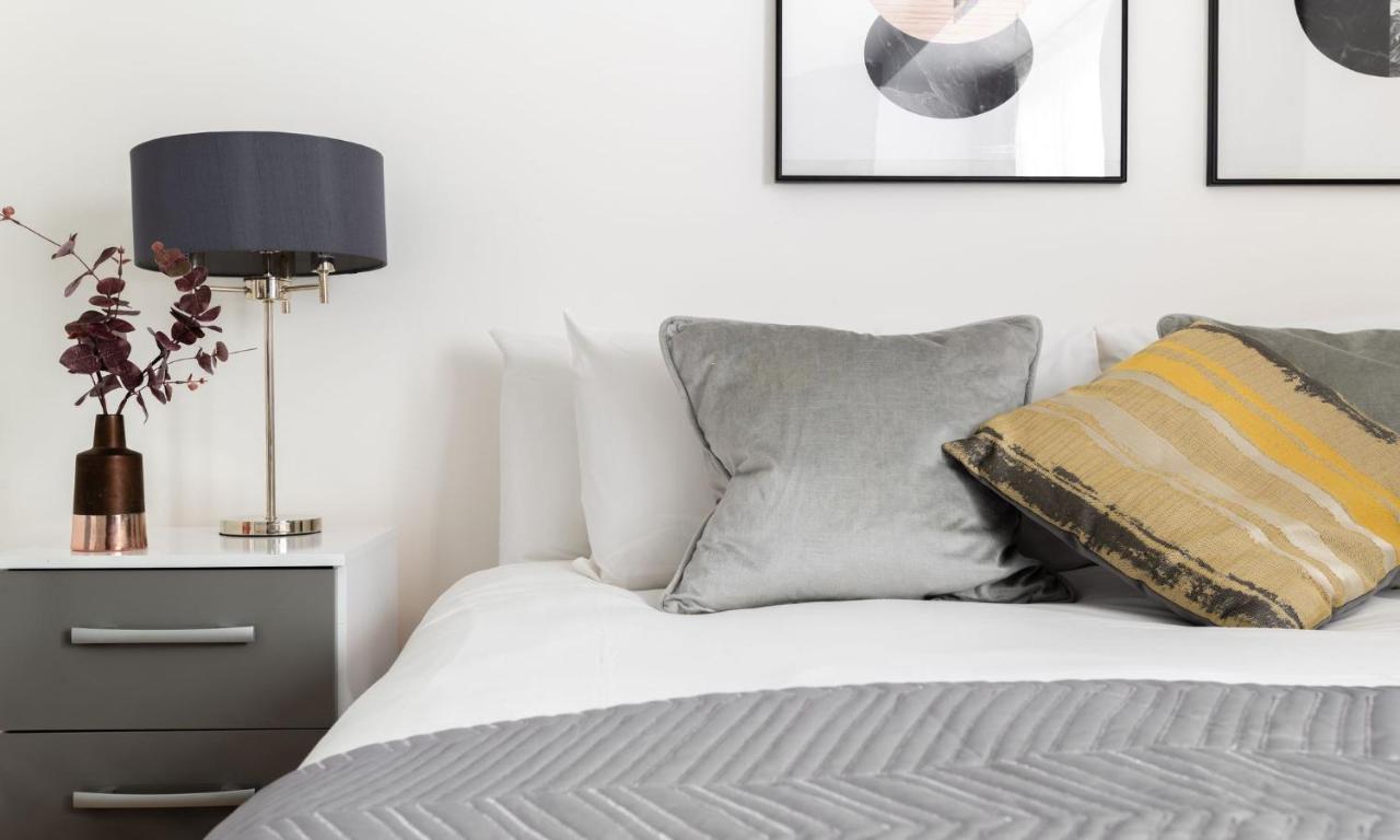 Spacious And Modern 4 Bed Apartment Next To Borough Station Londýn Exteriér fotografie